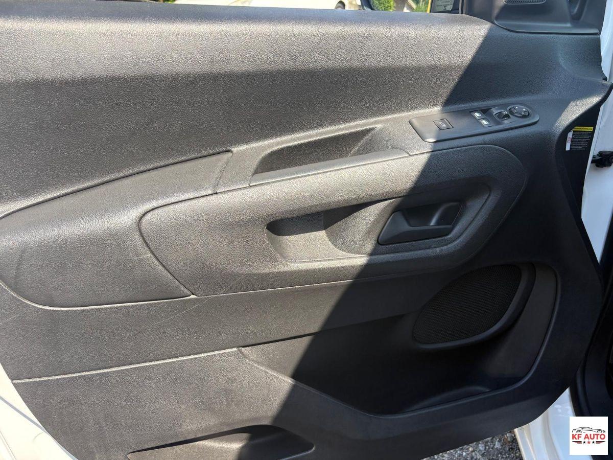 CITROEN Berlingo van M 1.6 bluehdi 100cv S&S Club 3p.ti van M 1.6 bluehdi 100cv S&S Club 3p.ti