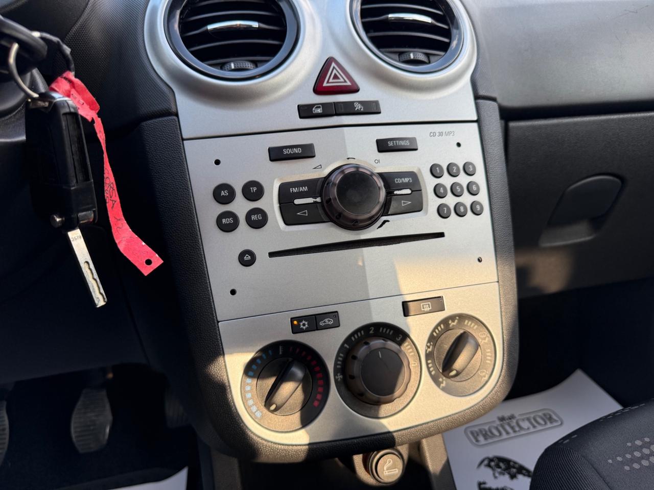 Opel Corsa 1.2 5 porte Club UNICO NEOPATENTATI