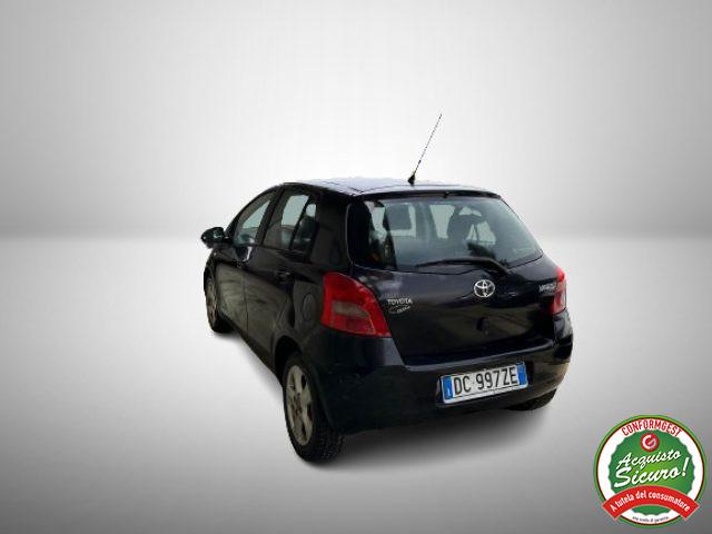 TOYOTA Yaris 1.3 5 porte Sol