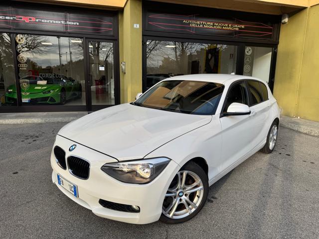 BMW 118 i 5p. Sport