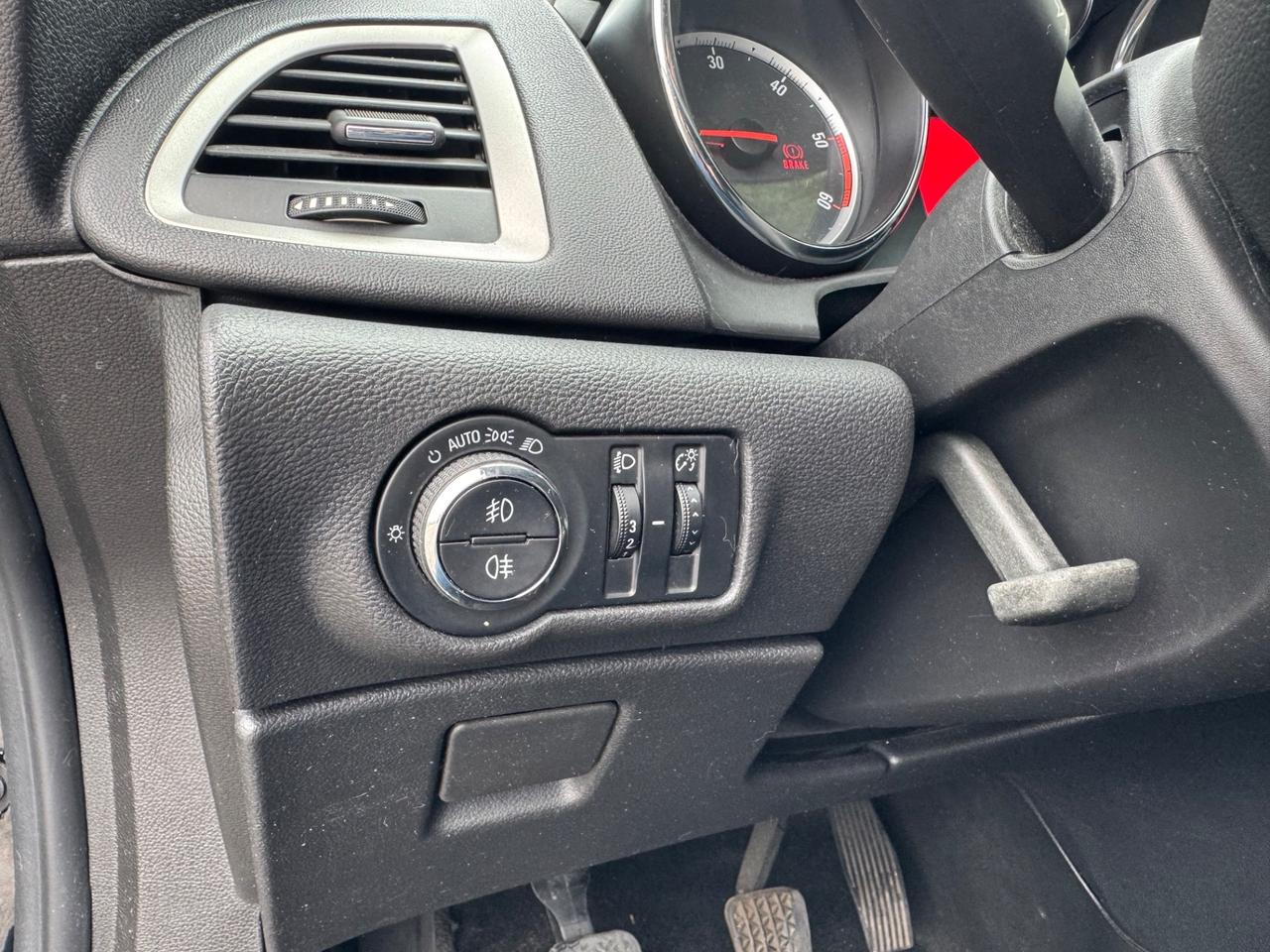 Opel Astra 1.3 CDTI 95CV 5 porte Cosmo