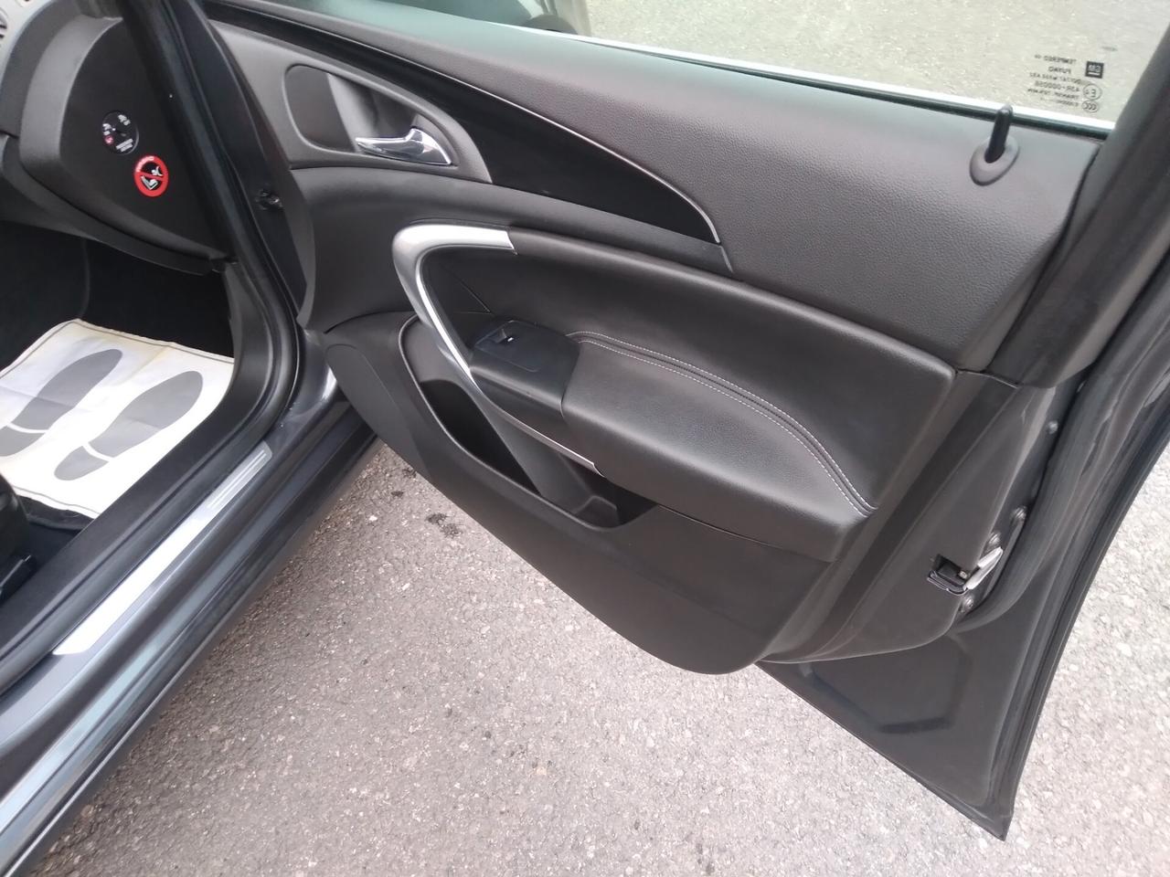 Opel Insignia 2.0 CDTI 160CV Sports Tourer Cosmo top di gamma