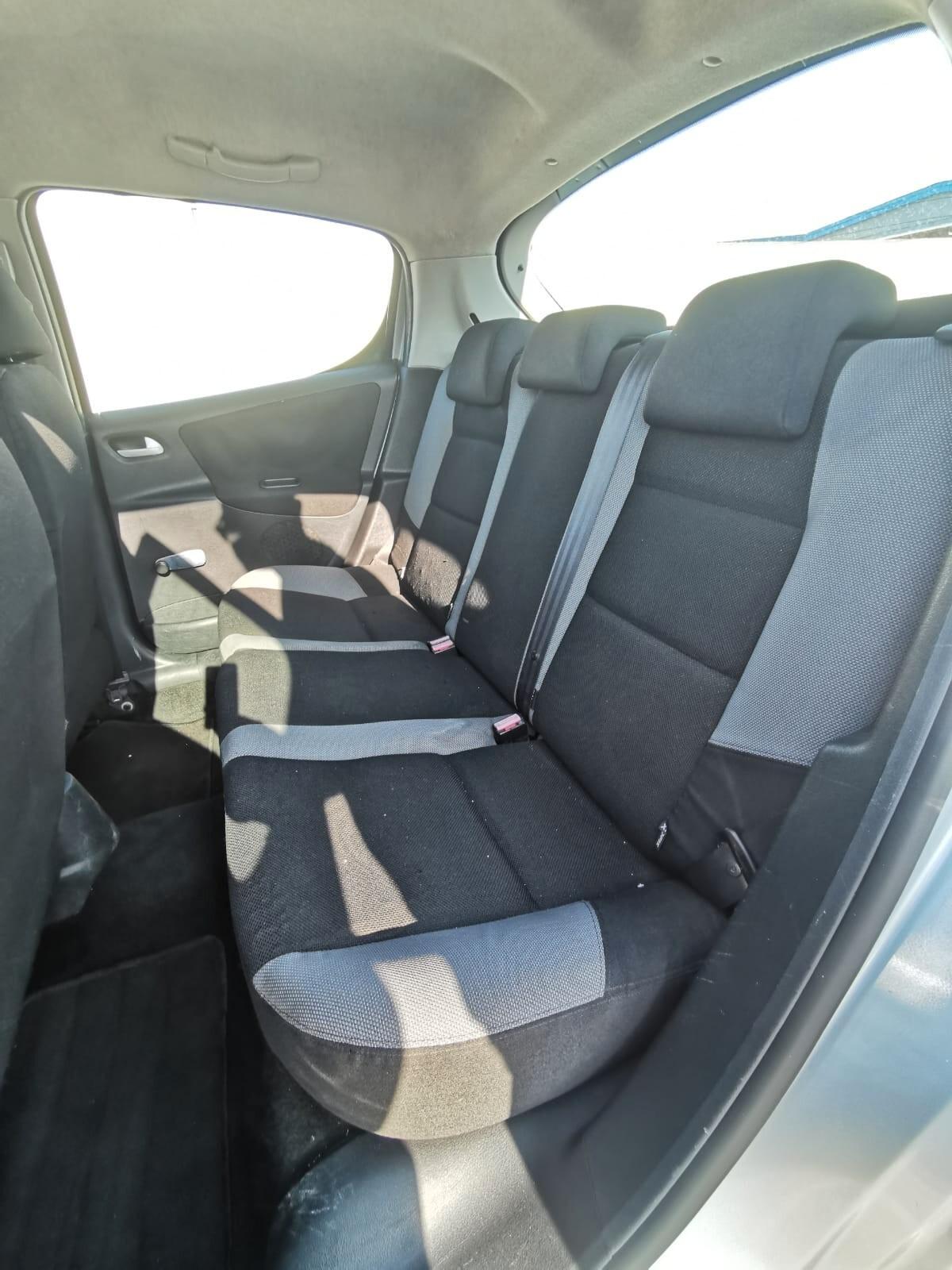 Peugeot 207 1.4 HDi 70CV 5p. ONE Line NEOPATENTATI
