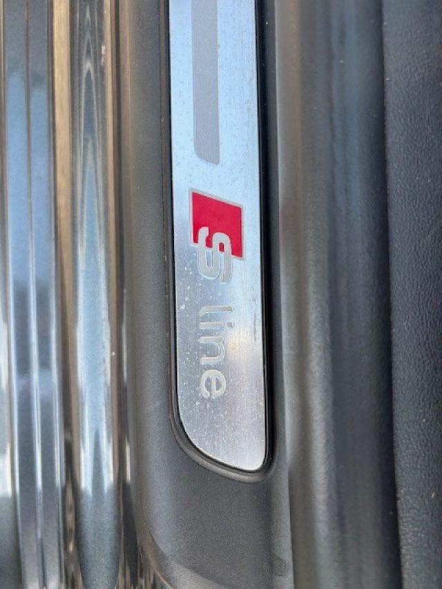 AUDI TT Roadster 1.8 TFSI S - Line