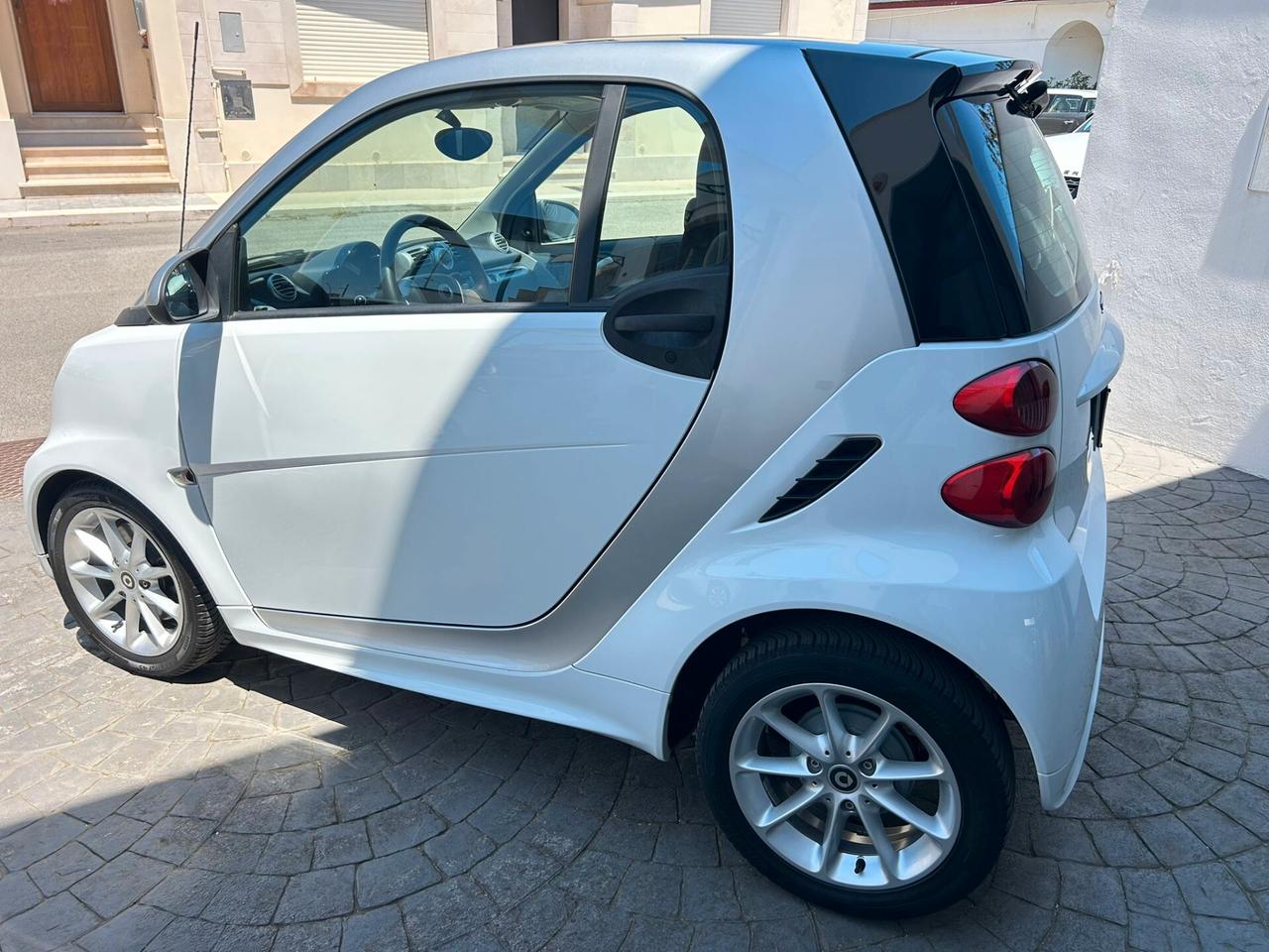 Smart ForTwo 1.0 52Kw MHD Km 91.000 - 2014
