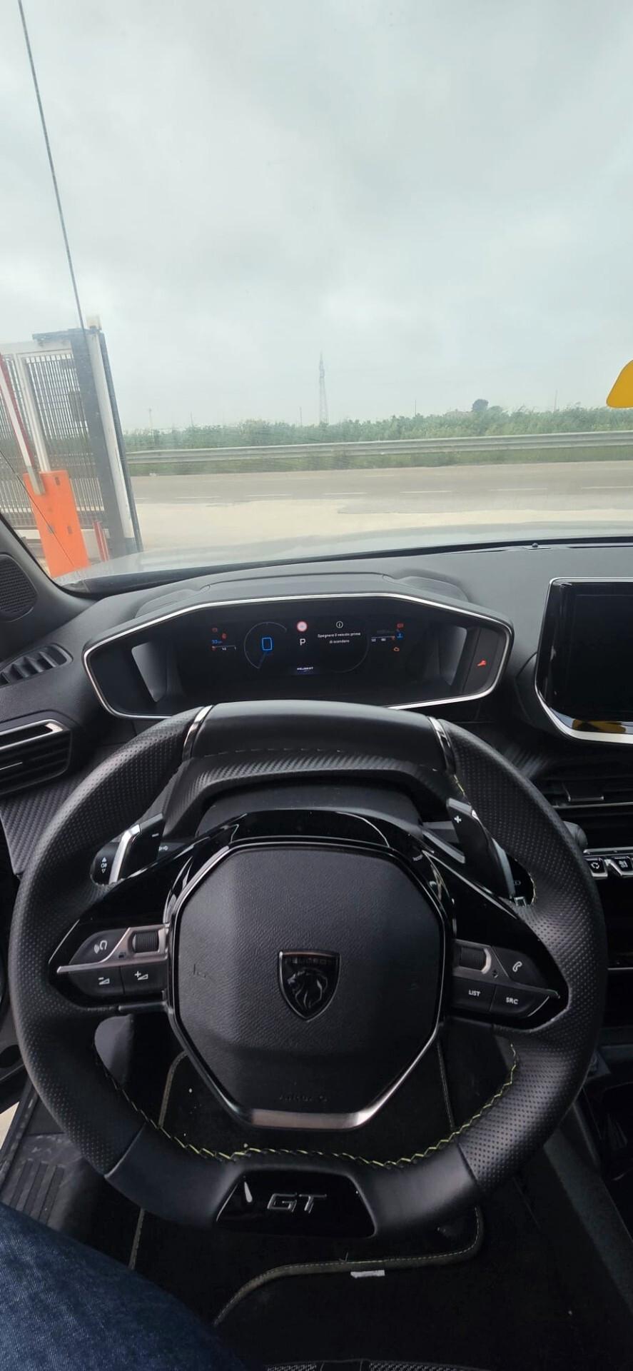 Peugeot 2008 II 1.2 hybrid GT 145cv e-dcs6