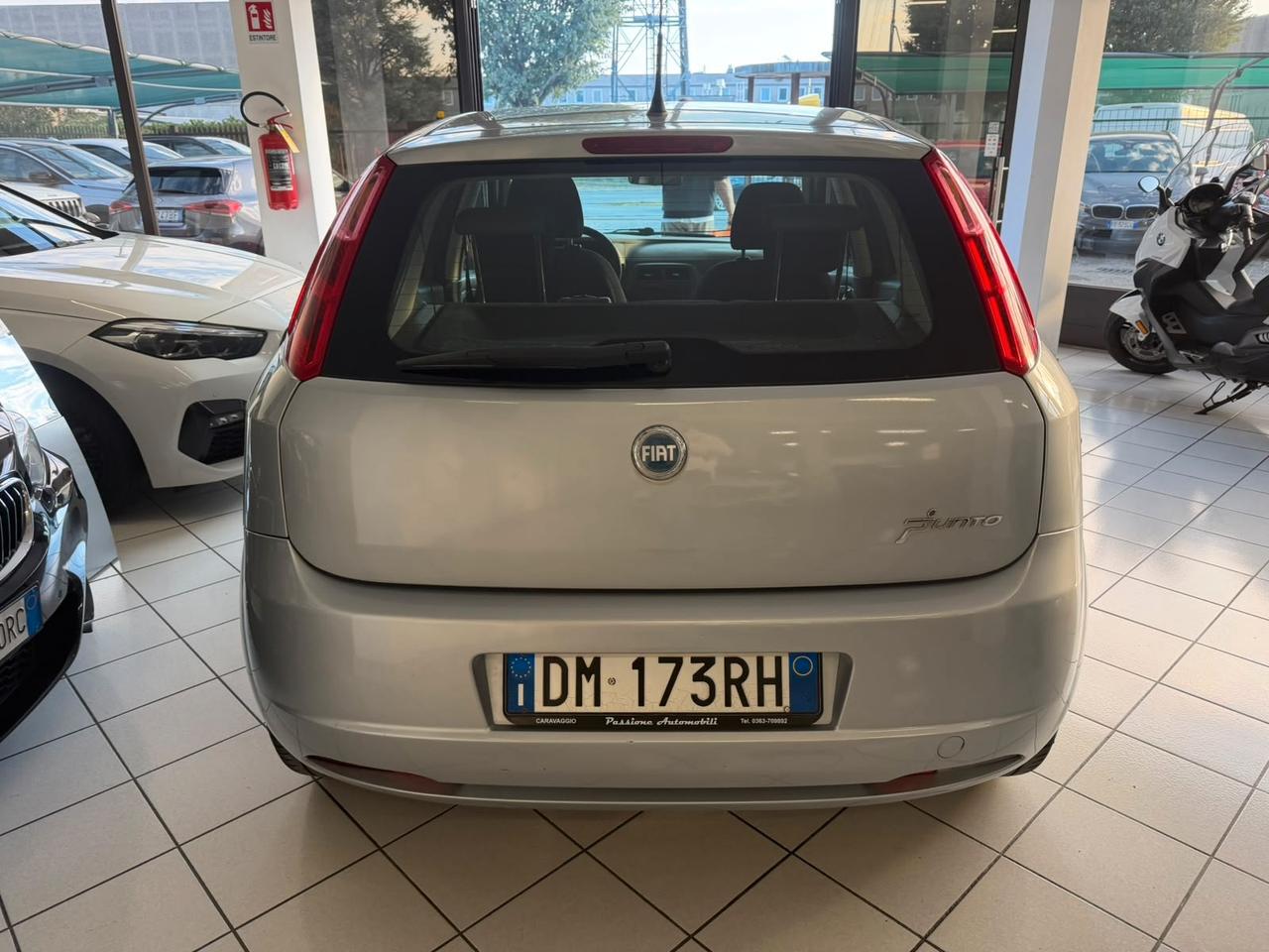 Fiat Punto 1.2 Dynamic 65cv 5p NEOPATENTATI