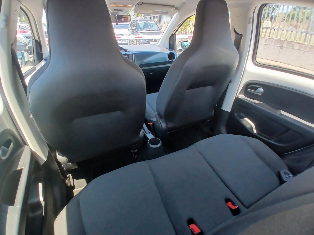 Volkswagen 1.0 5p. EVO beats up! BlueMotion Technology
