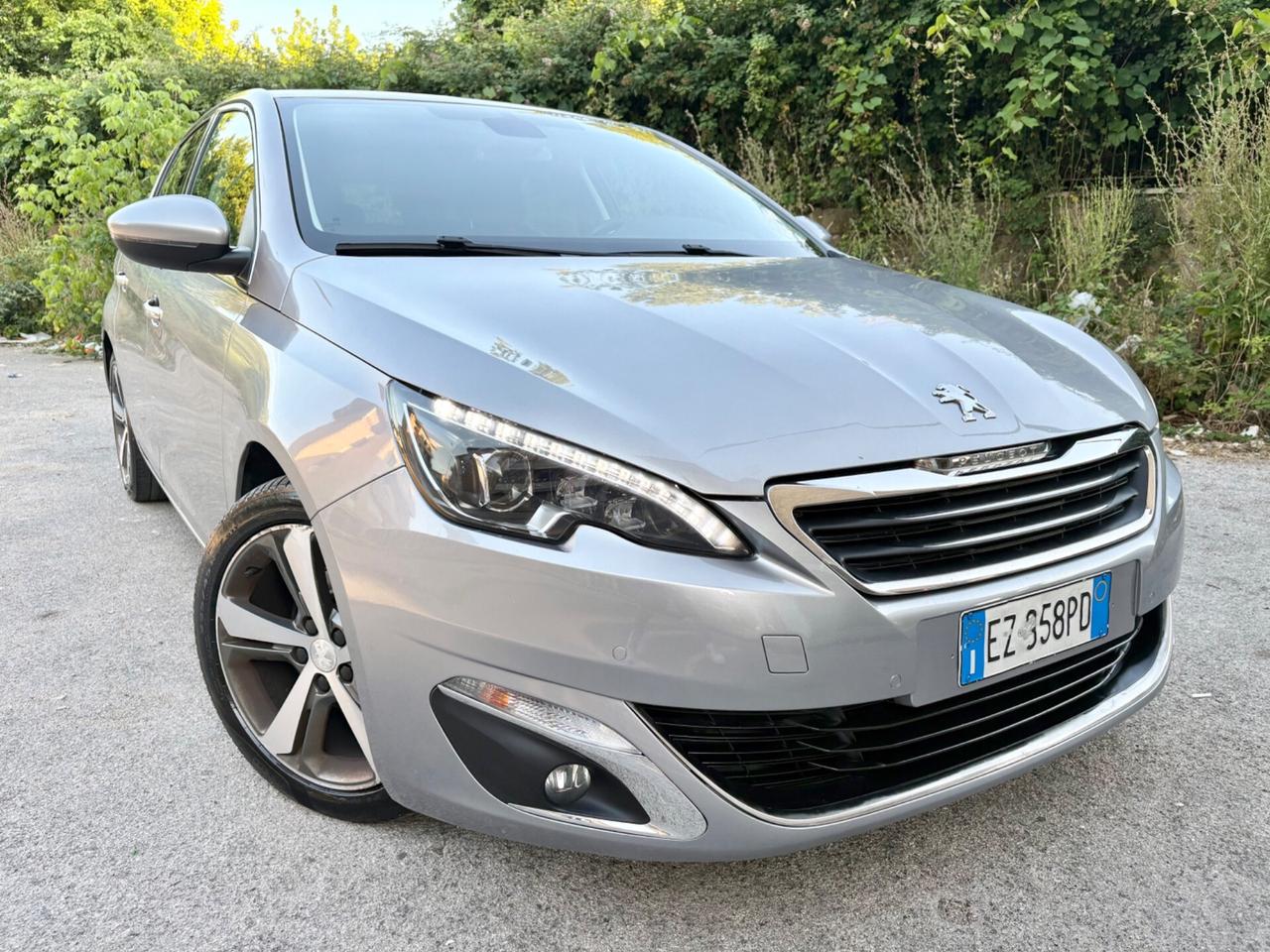 Peugeot 308 BlueHDi 1.6 120cv berlina