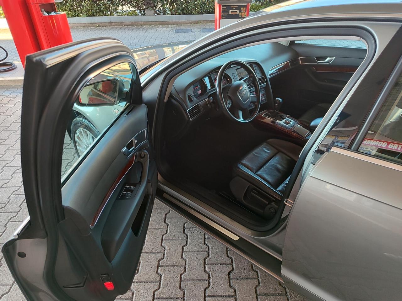 Audi A6 3.0 V6 TDI quattro 2006 berlina promo
