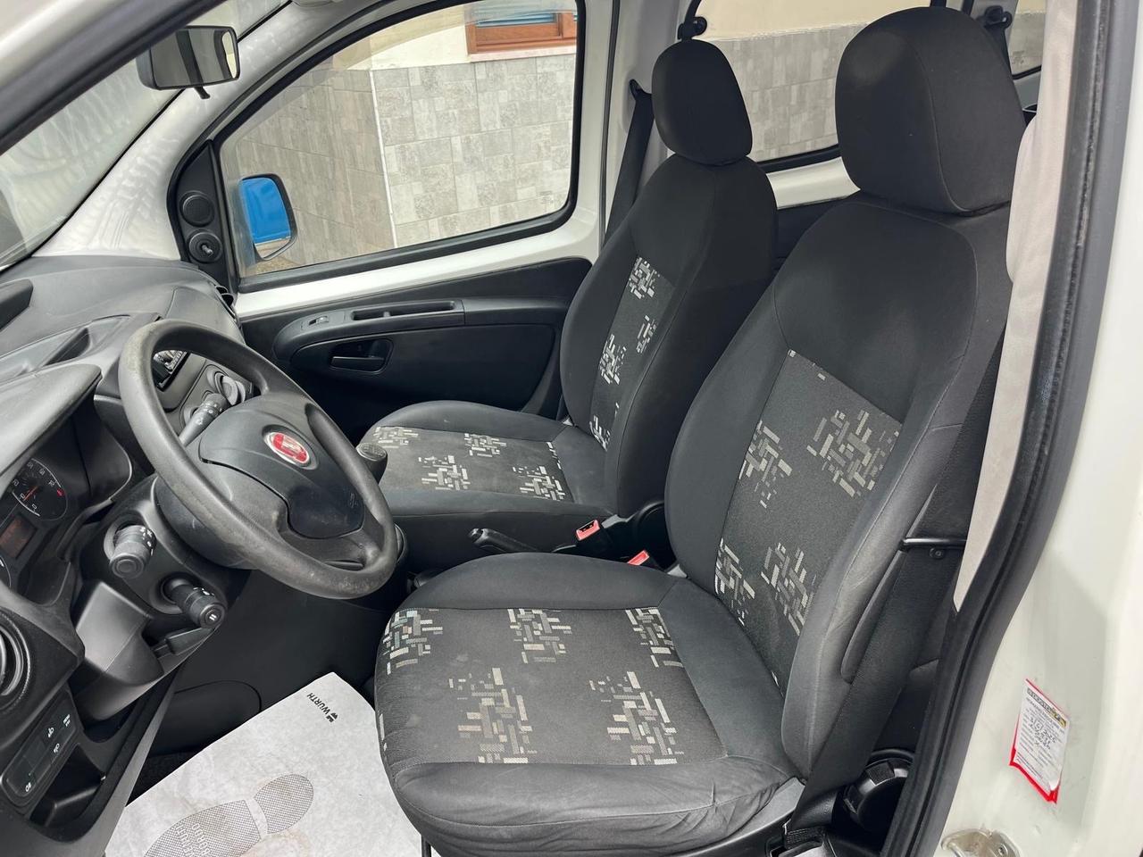 Fiat qubo -5P -1.3 mjt/75cv-full-2011