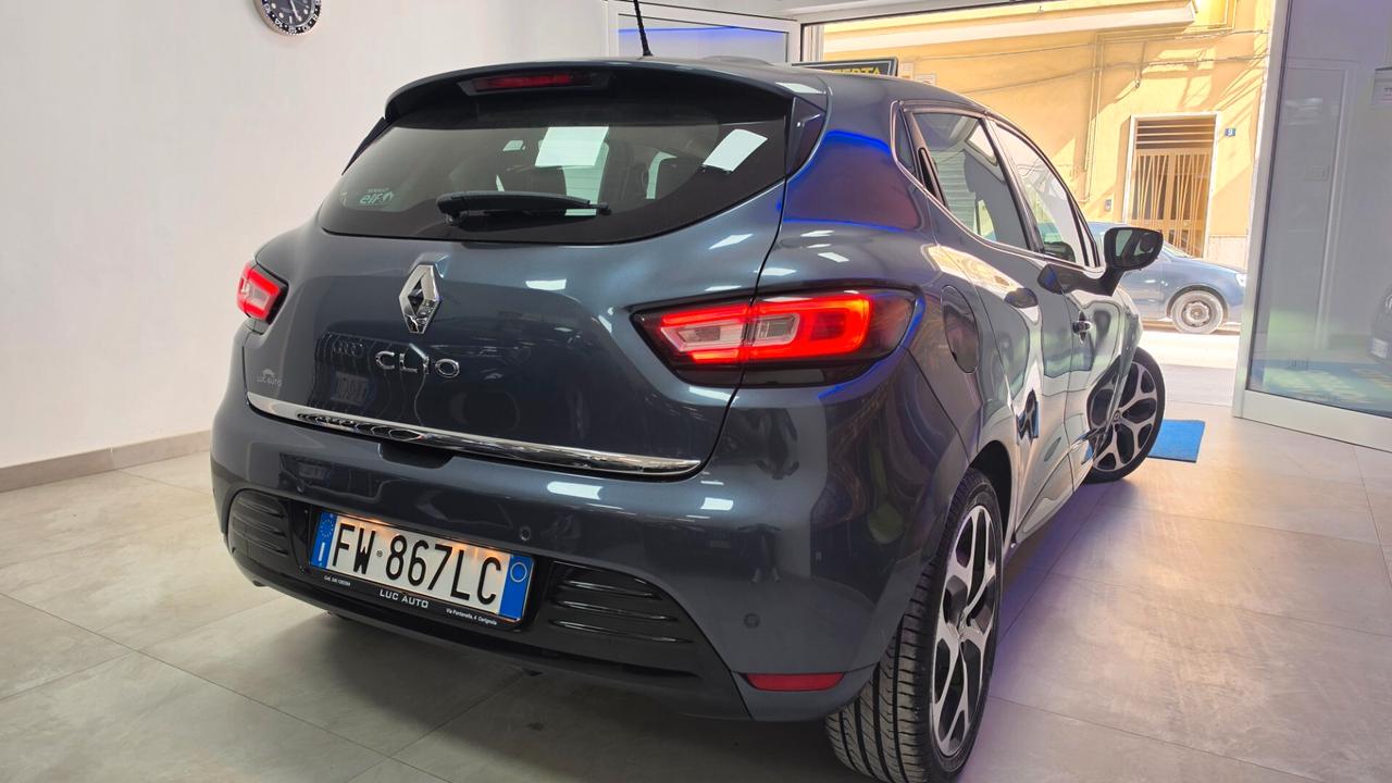 Renault Clio dCi 8V 90 CV 5 porte Moschino Life