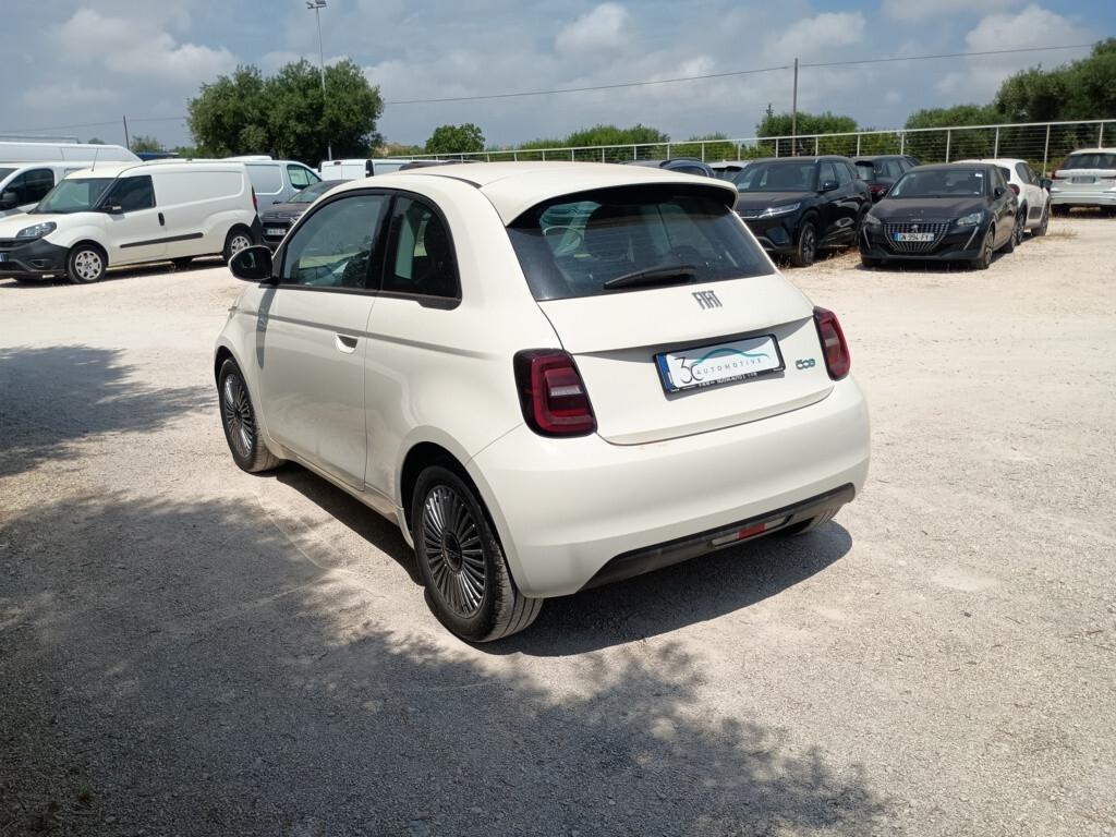 Fiat 500 500e 42 kWh Icon