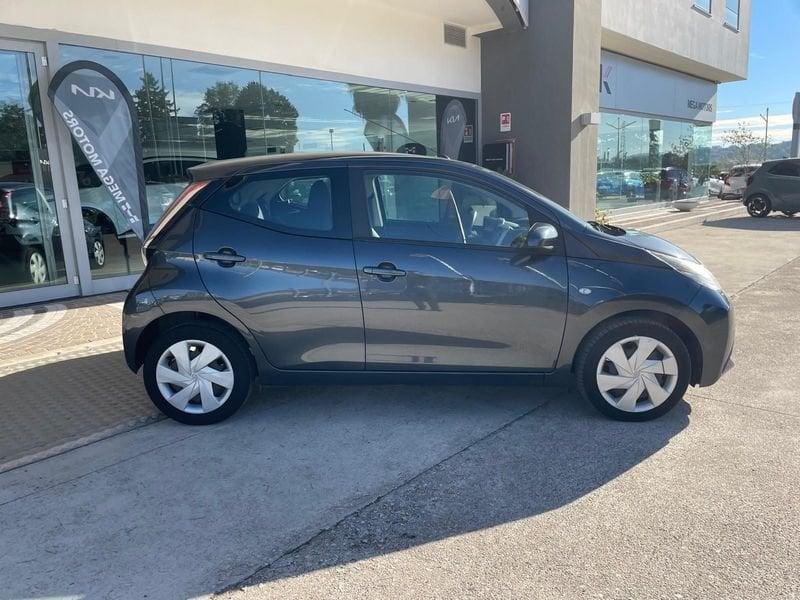 Toyota Aygo Aygo 1.0 VVT-i 69 CV 5 porte x-business