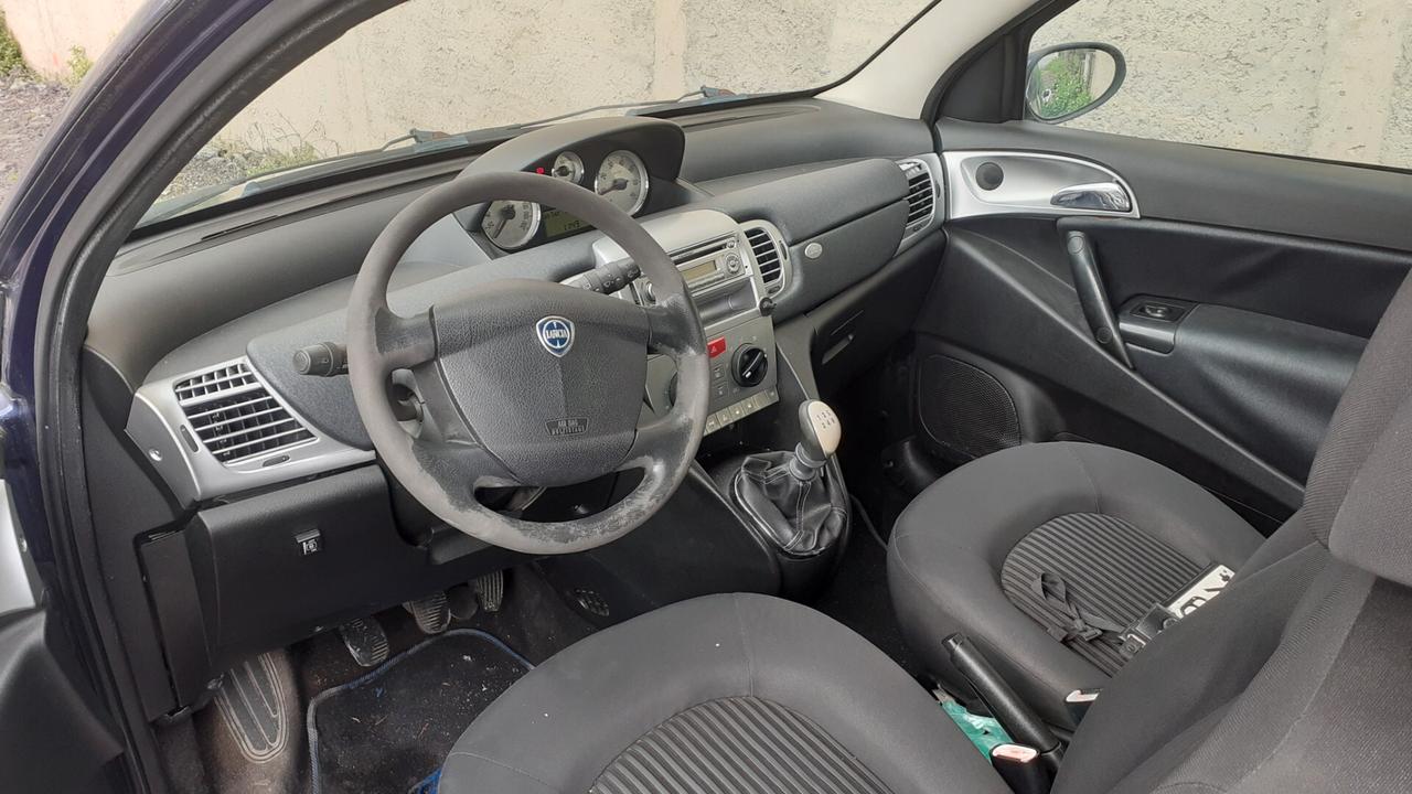 Lancia Ypsilon 1.4 Argento Ecochic GPL