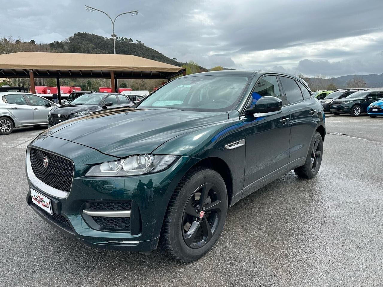 Jaguar F-Pace 2.0 D 180 CV AWD aut. R-Sport perfetta !!! Performante e parsimoniosa
