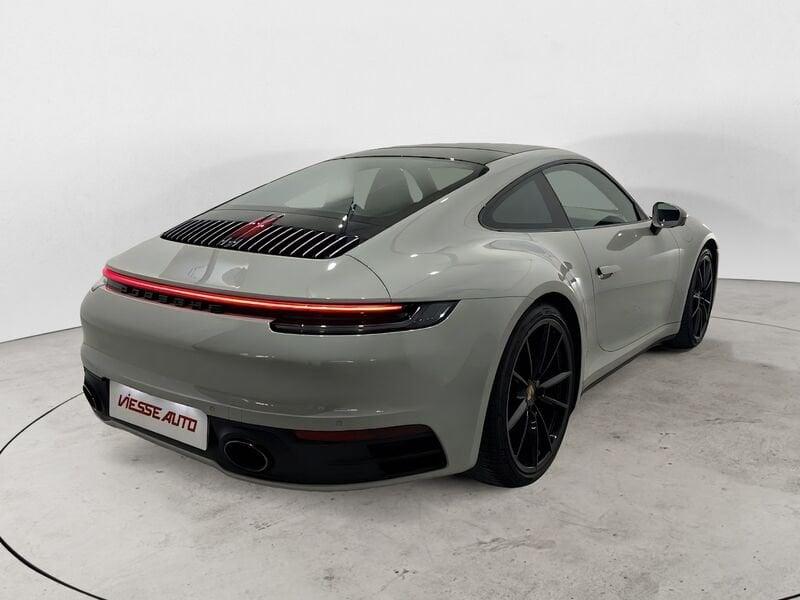 Porsche 911 Carrera 4