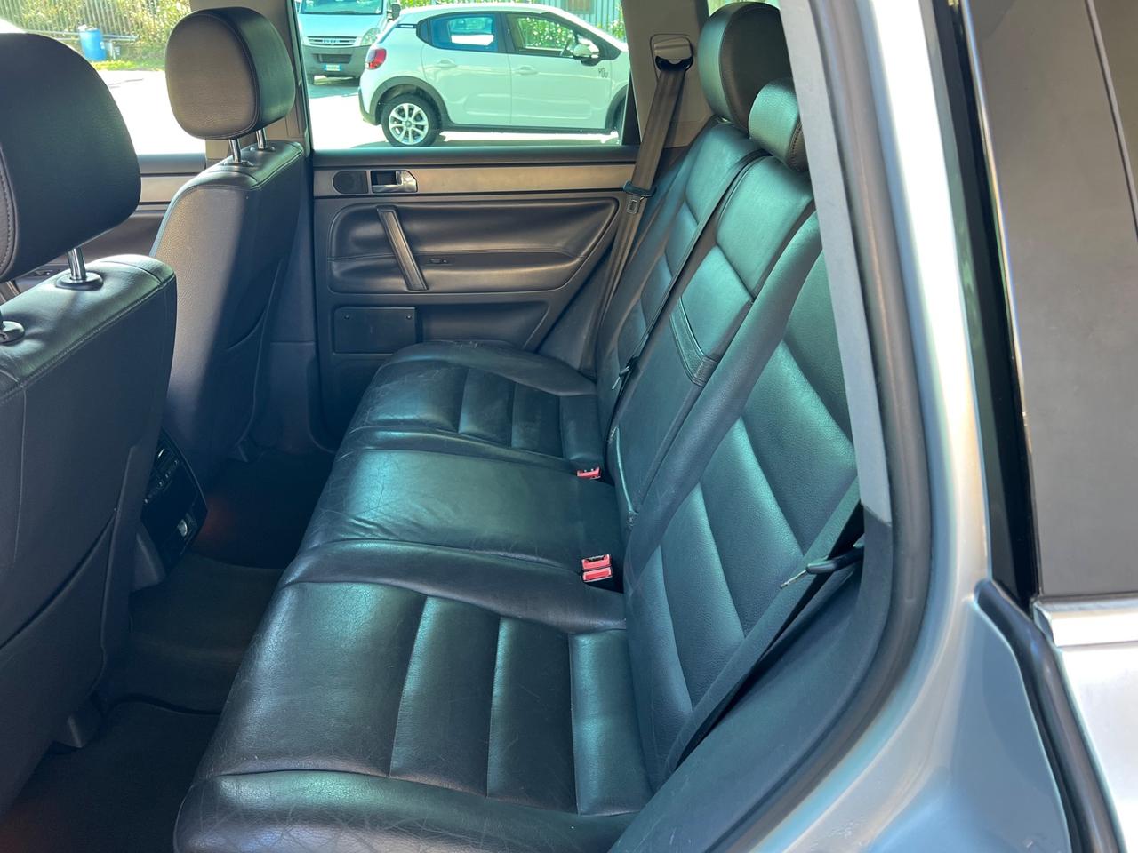 Volkswagen Touareg 2.5 R5 TDI DPF tiptronic