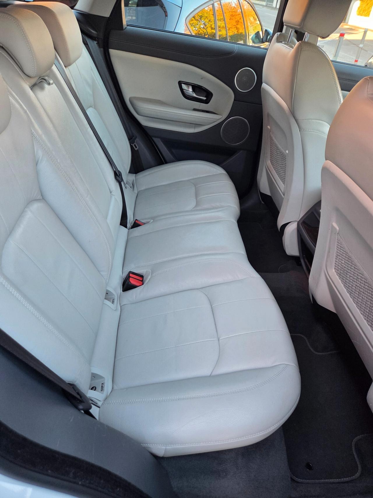 Land Rover Range Evoque Gancio Traino 4x4 - 2018