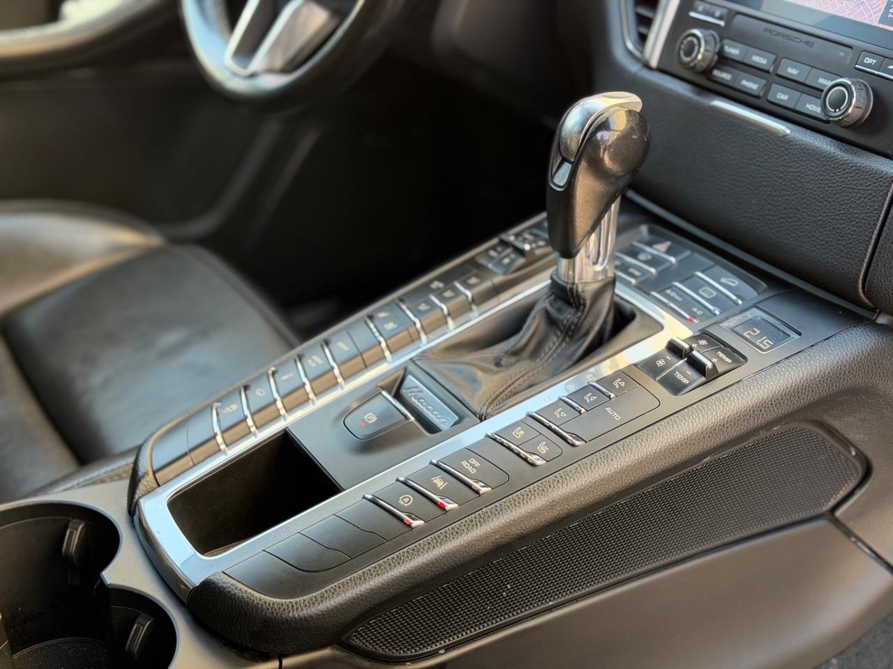 Porsche Macan TURBO 3.6 V6 400 CV PDK BOSE VENTILATI