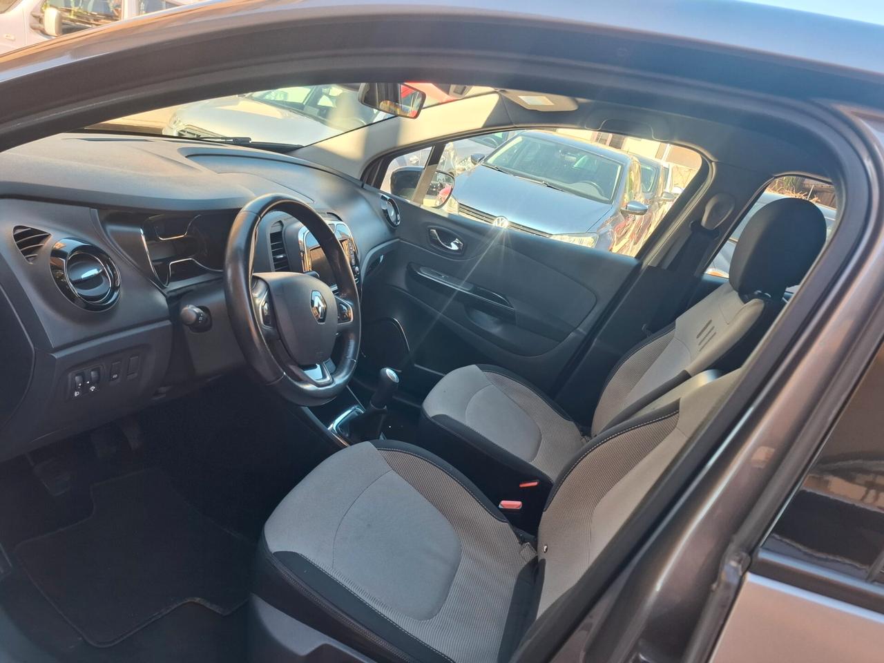 Renault Captur - 1.5 Dinamiche | Navigazione | Accesso/avviamento senza chiave | Climatizzatore