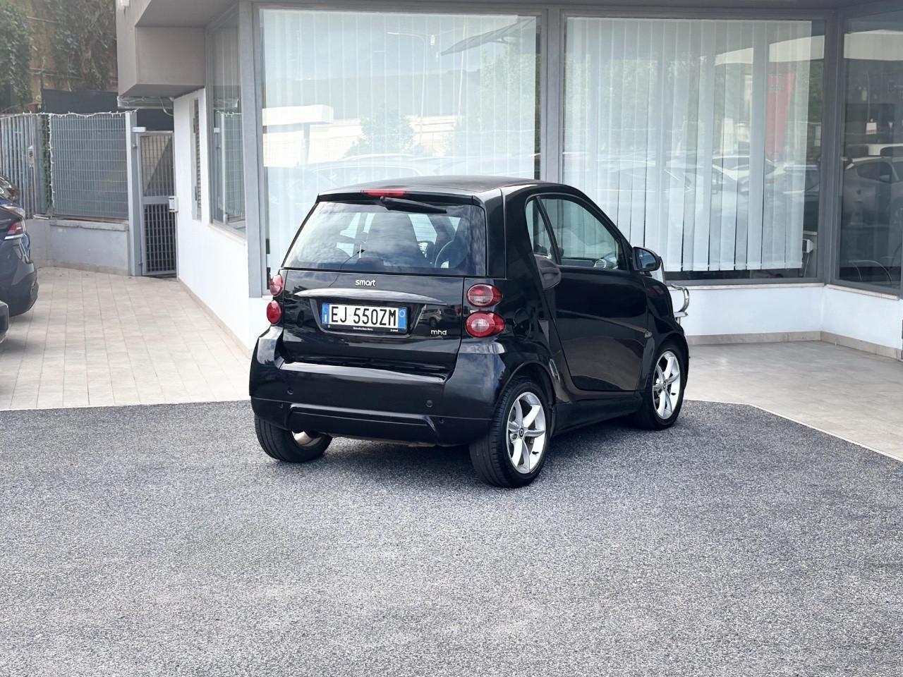 Smart fortwo coupe 1.0 Benzina 71CV E5 Automatico - 2011