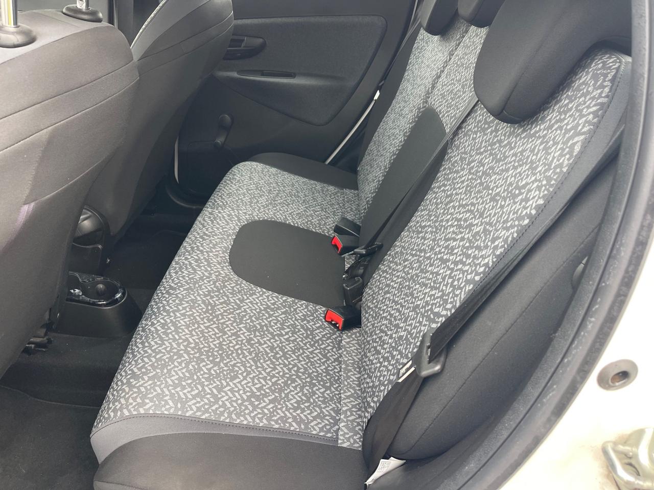 Lancia Ypsilon 1.0 FireFly 5 porte S&S Hybrid Ecochic Gold