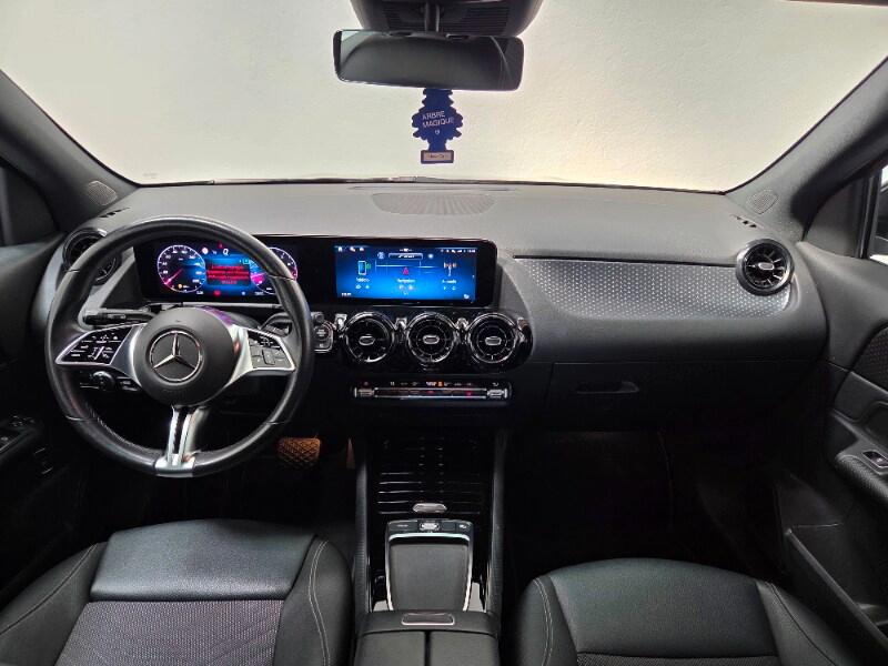 MERCEDES GLA (H247) GLA 180 Automatic ...