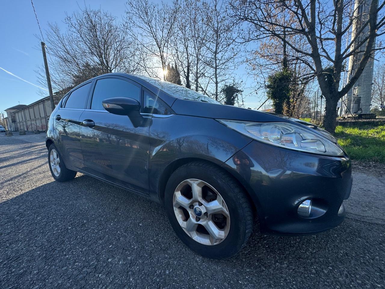 Ford Fiesta 1.4 5 porte Bz.- GPL Titanium