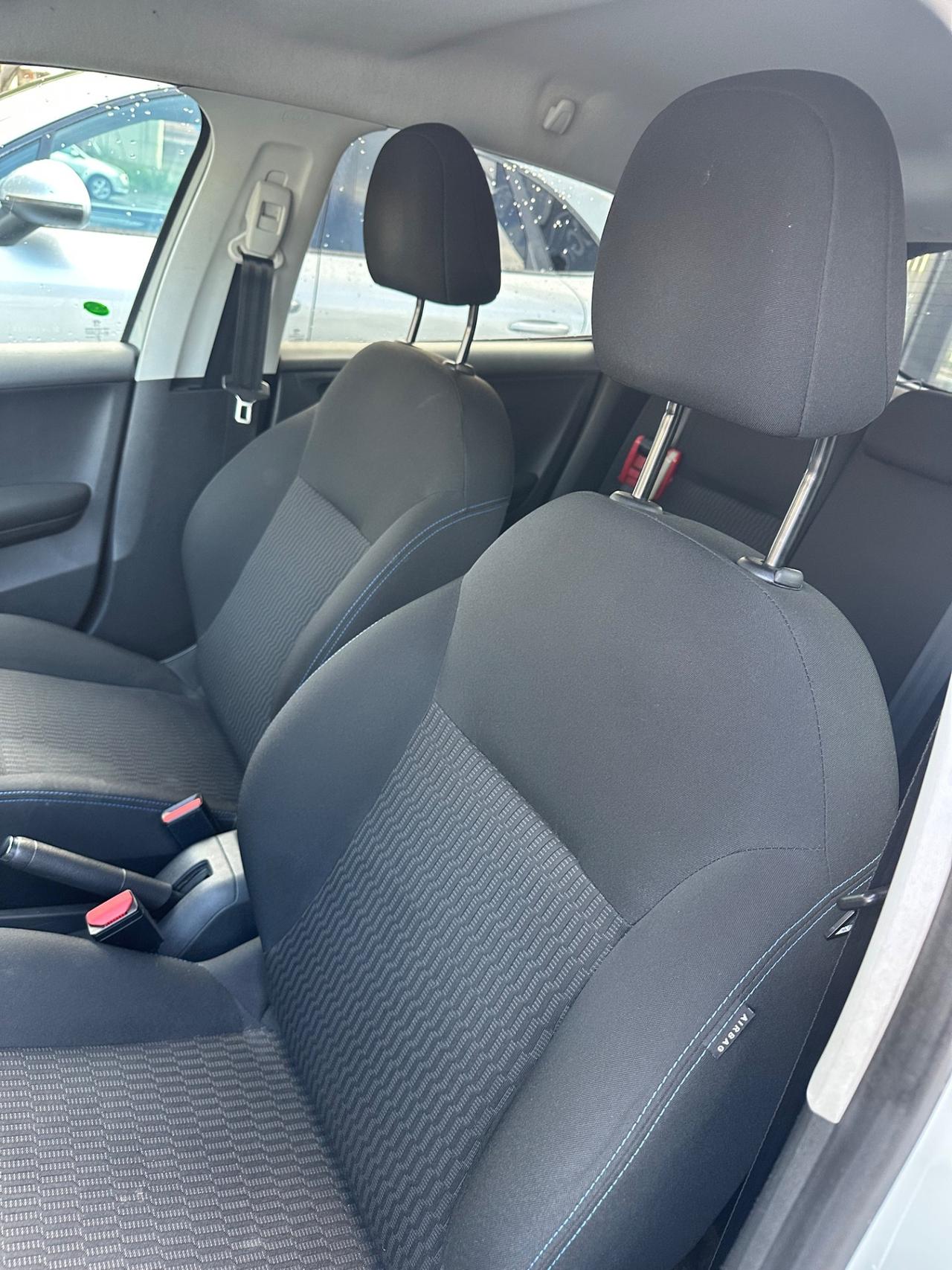 Peugeot 208 PureTech 82 5 porte Signature