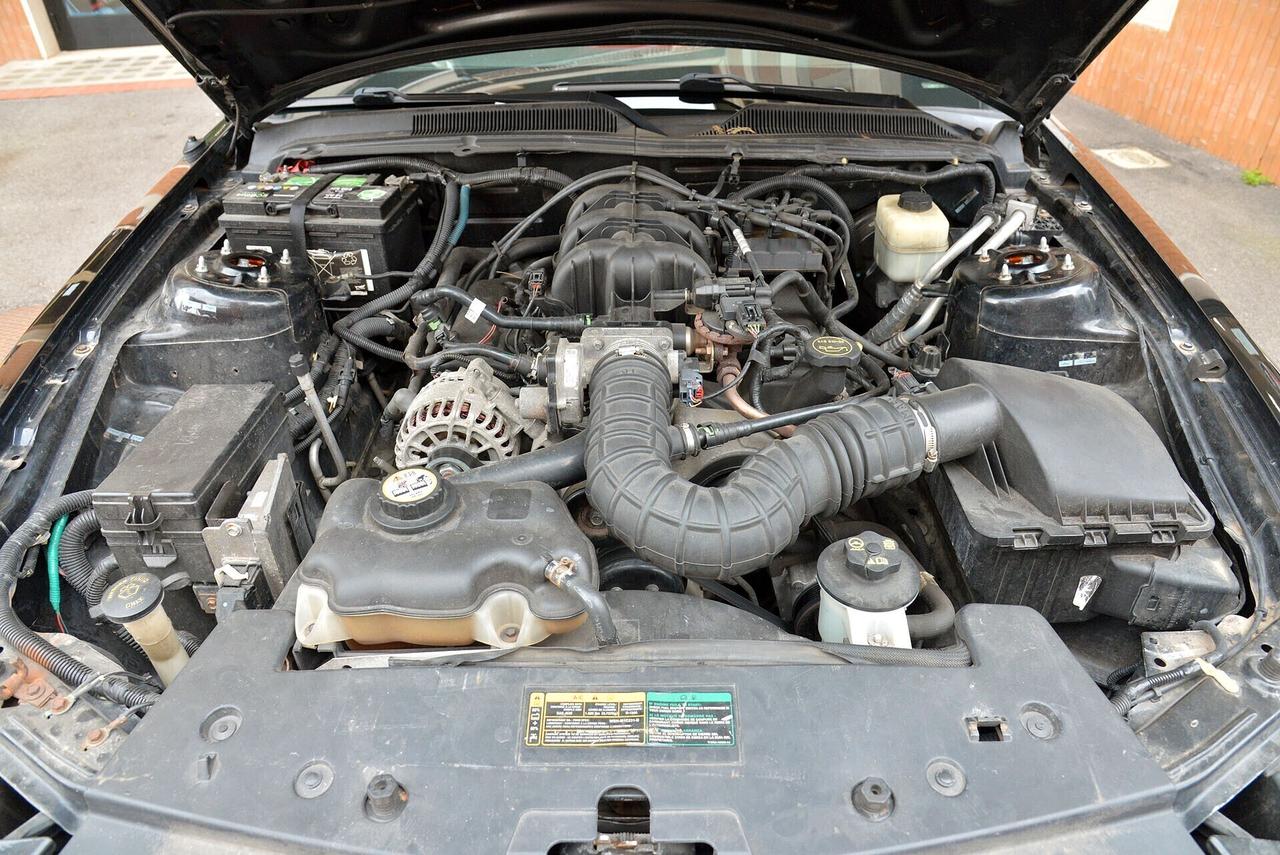 Ford Mustang 4.0 V6 cabrio a Firenze