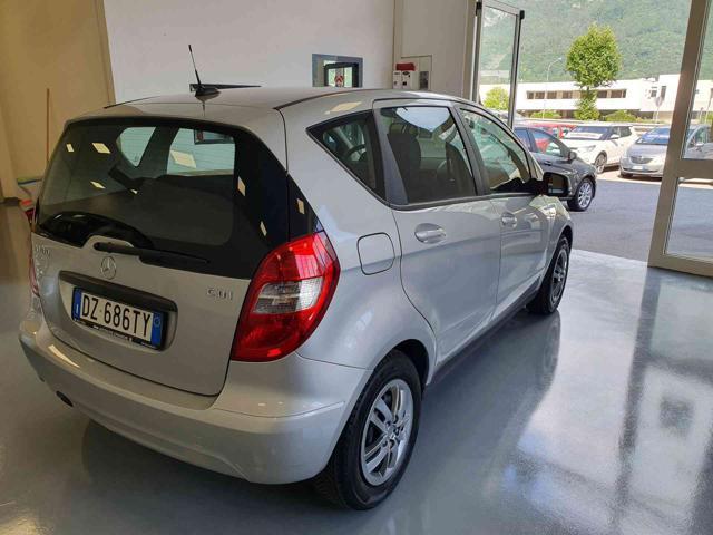 MERCEDES-BENZ A 180 CDI