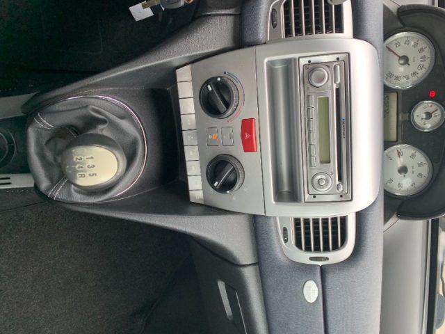 LANCIA Ypsilon 1.3 MJT 75 CV Oro