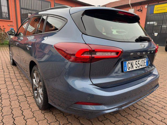 FORD Focus 1.0 EcoBoost Hybrid 125CV Powershift SW ST-Line De