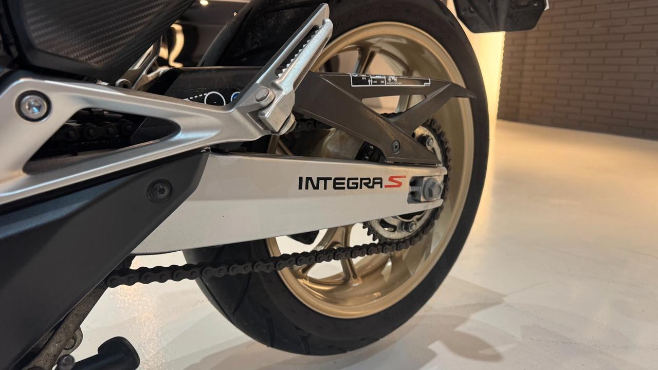 HONDA INTEGRA 745CC - 2014