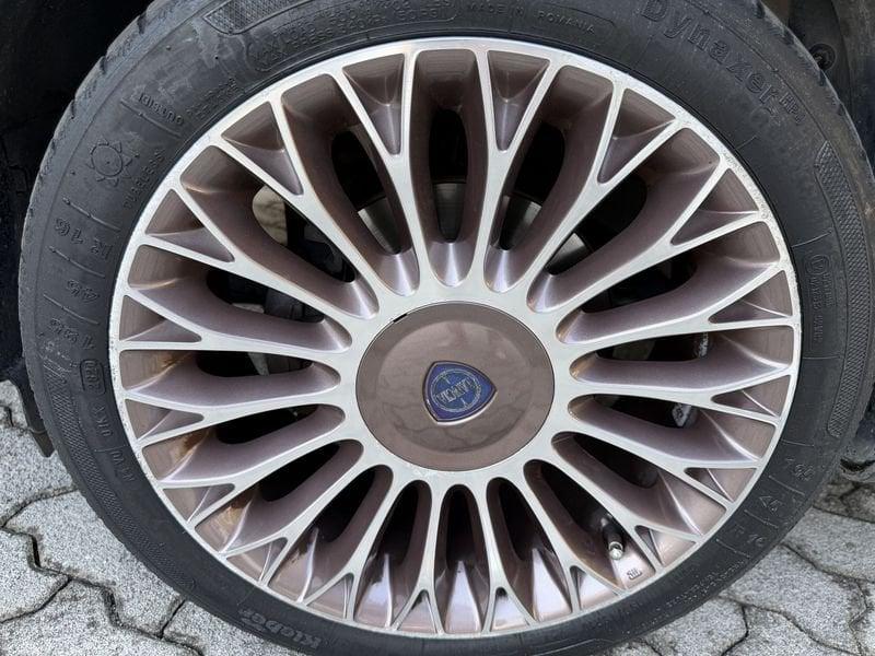 Lancia Ypsilon 5 Porte Ypsilon 1.2 8v Platinum 69cv E6