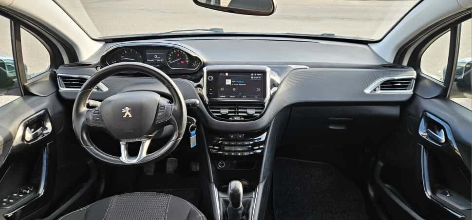 Peugeot 208 BlueHDi 75cv Allure