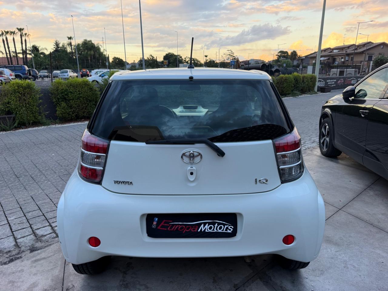 Toyota iQ 1.0 CVT Sol