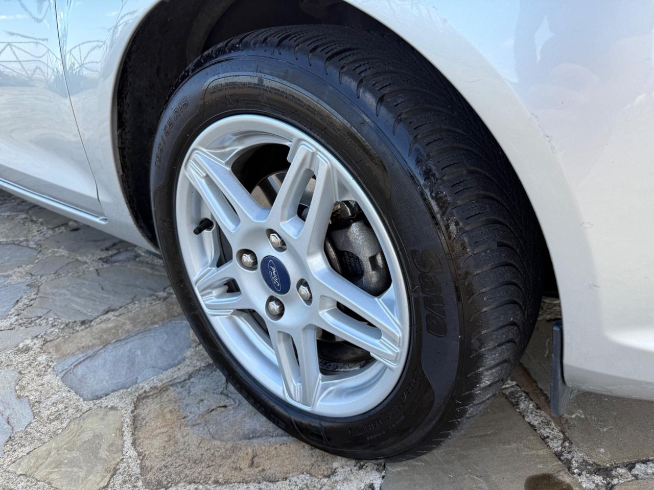 Ford Fiesta 1.5 TDCi 75CV 5 porte Titanium