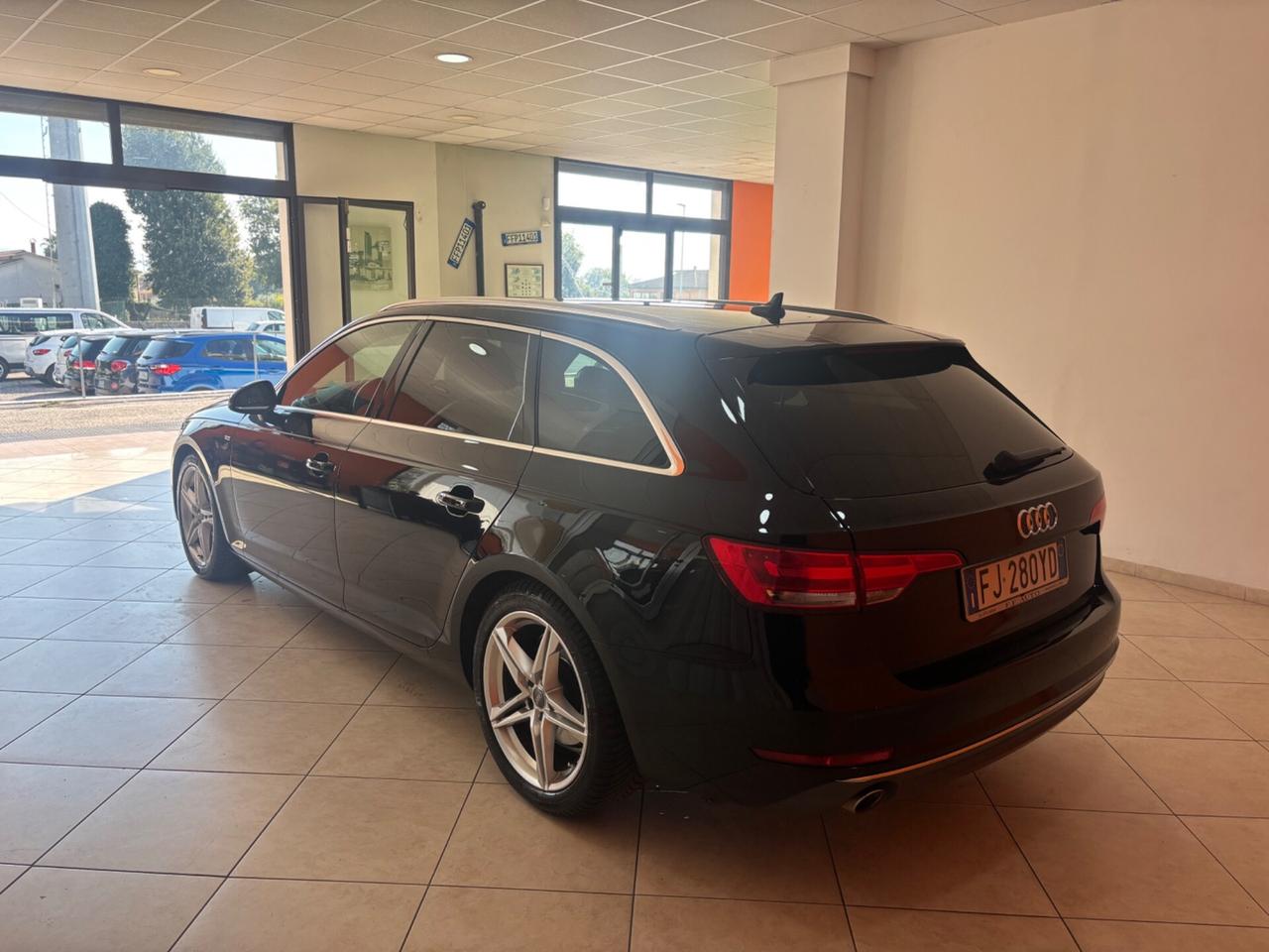 Audi A4 Avant 2.0 TDI 150 CV s-line permute e finanziamenti