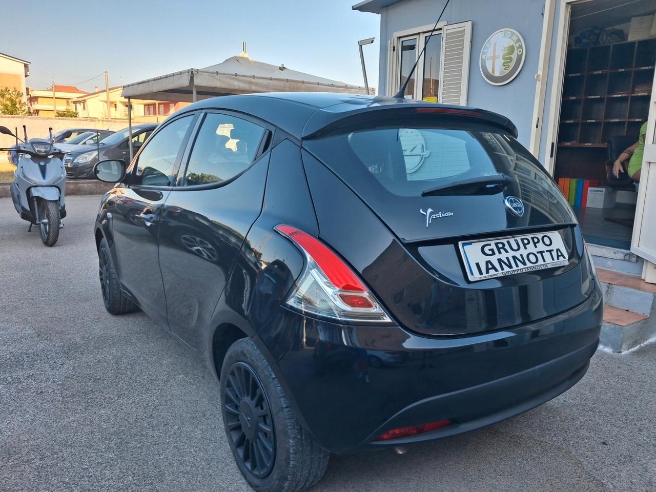 Lancia Ypsilon 1.2 69 CV 5 porte Elefantino Blu SOLI KM 58540 GARANZIA 12 MESI