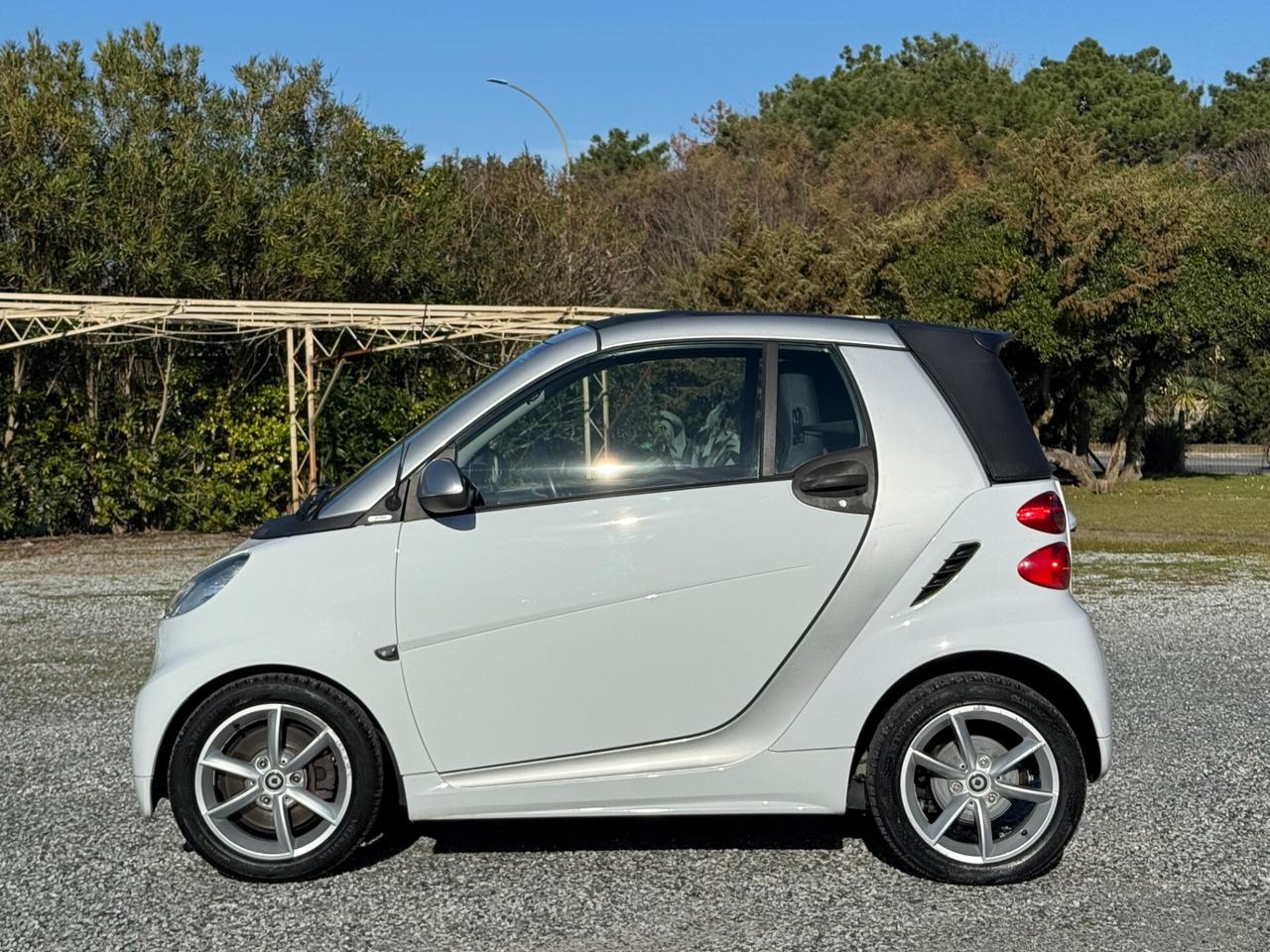 Smart ForTwo 1000 52 kW MHD cabrio passion