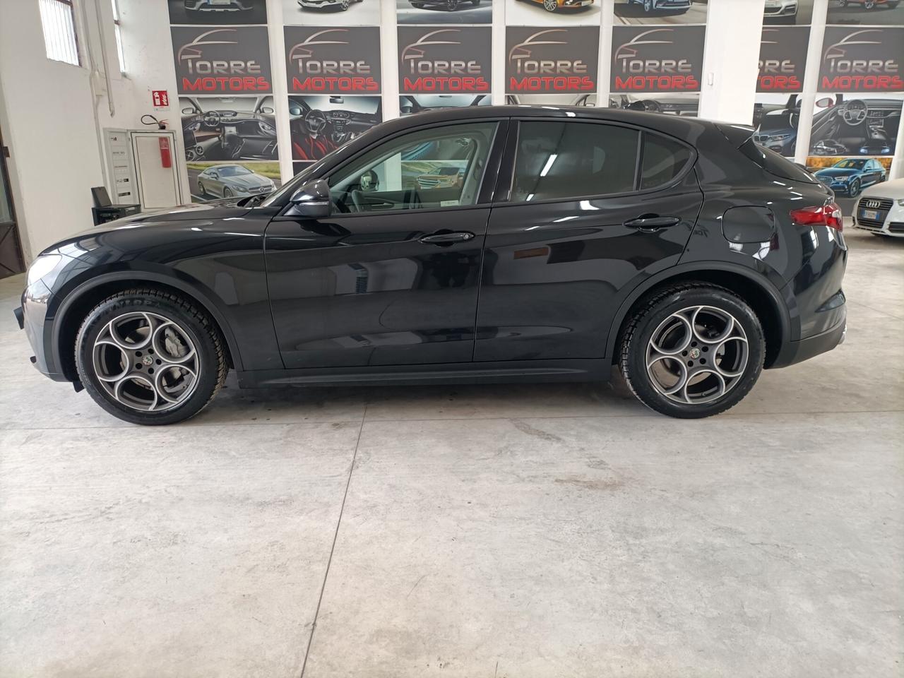 Alfa Romeo Stelvio 2.2 Turbodiesel 180 CV AT8 RWD Executive 06/2017
