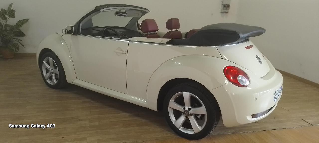 Volkswagen New Beetle 1.9 TDI 105CV Cabrio Lim. Red Edt.