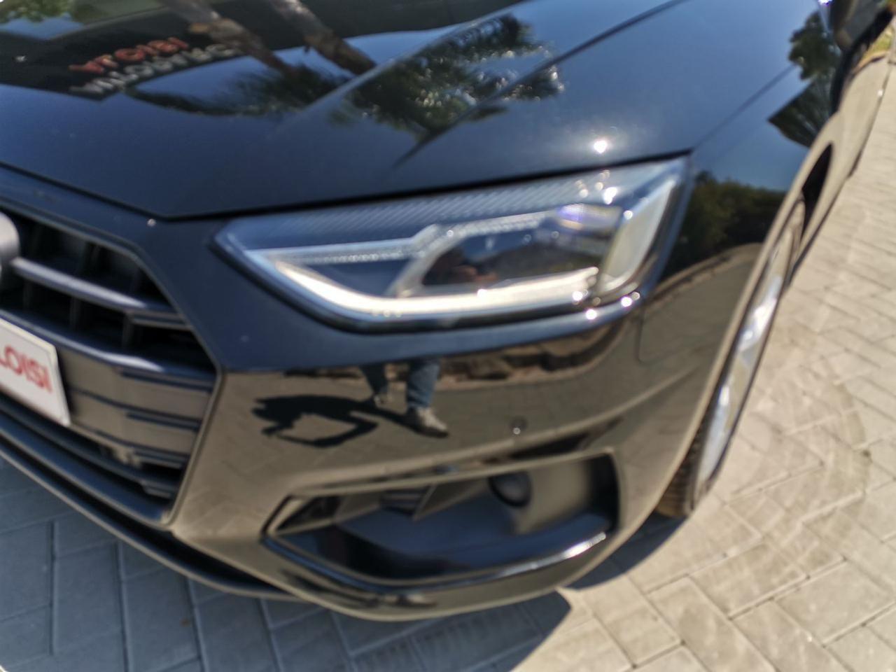 Audi A4 Avant 40 TDI S tronic TOTAL BLACK