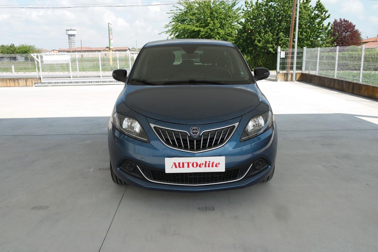 Lancia Ypsilon 1.0 FireFly 5 porte S&S Hybrid Ecochic Silver
