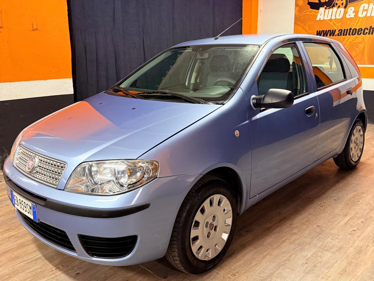 STUPENDA FIAT PUNTO CON SOLI 30.737 KM IN OTTIME CONDIZIONI