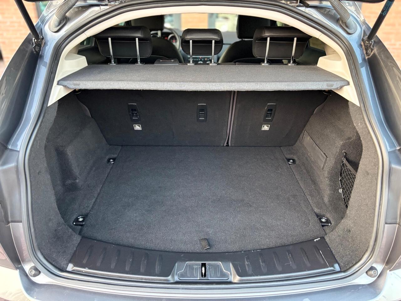 Jaguar E-Pace 2.0d R-Dynamic HSE AWD