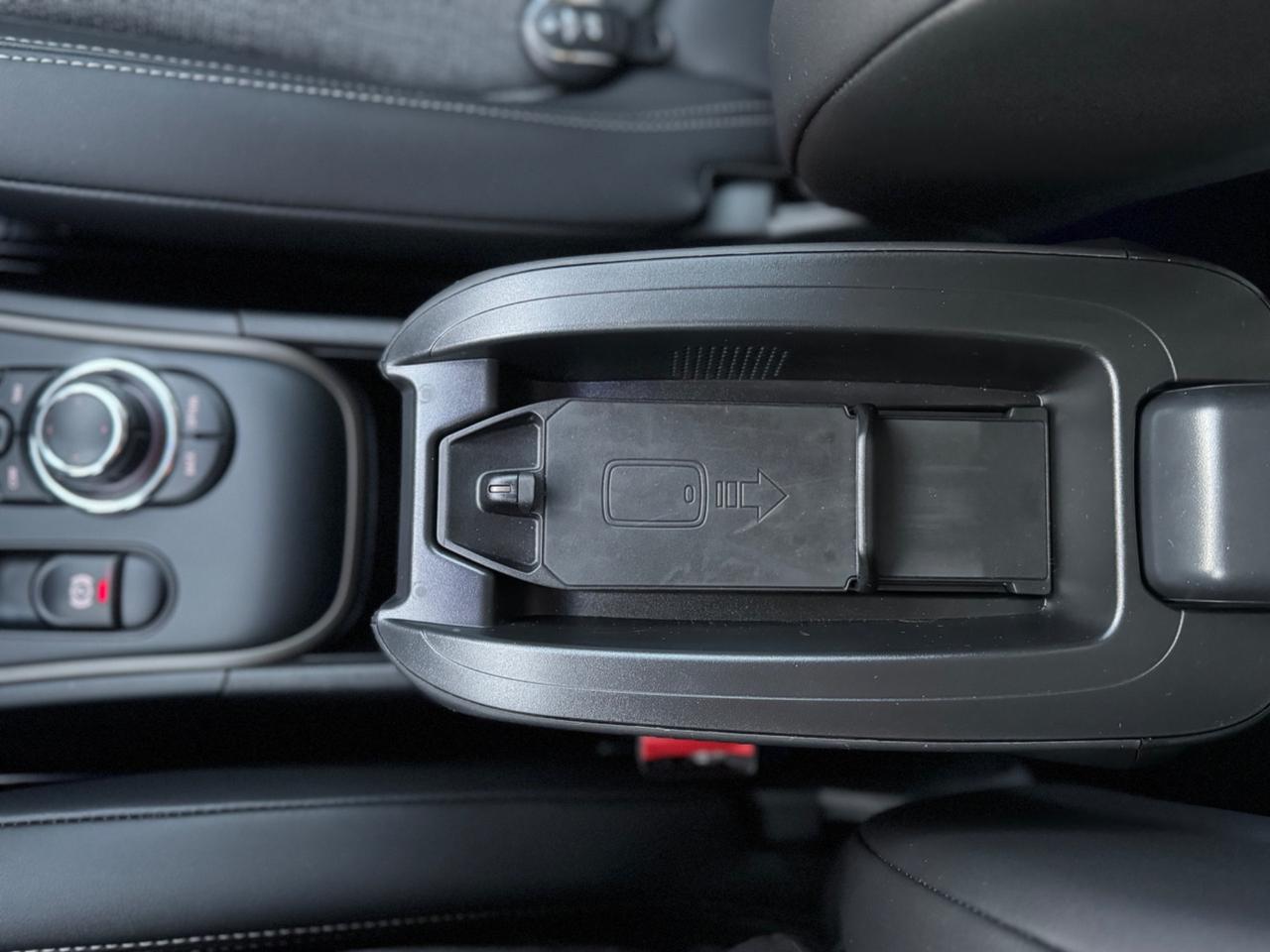 Mini Cooper Countryman 1.5 Essential 136cv final edition