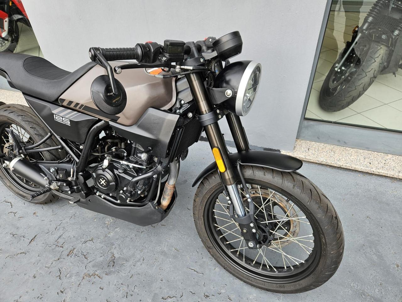 Brixton Crossfire 125 - 2024